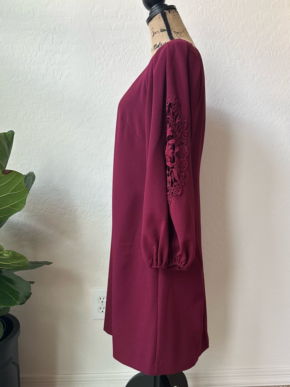 NWT Vince Camuto Wine Women’s Elegant Dress Size 10 - Picture 5 of 9